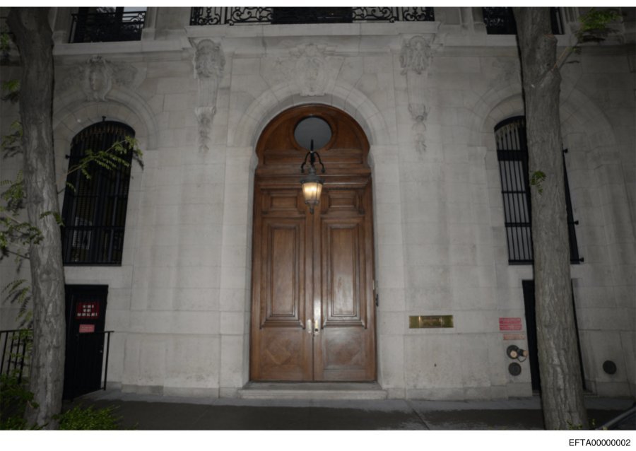 Freemason symbols hidden in Epstein's door