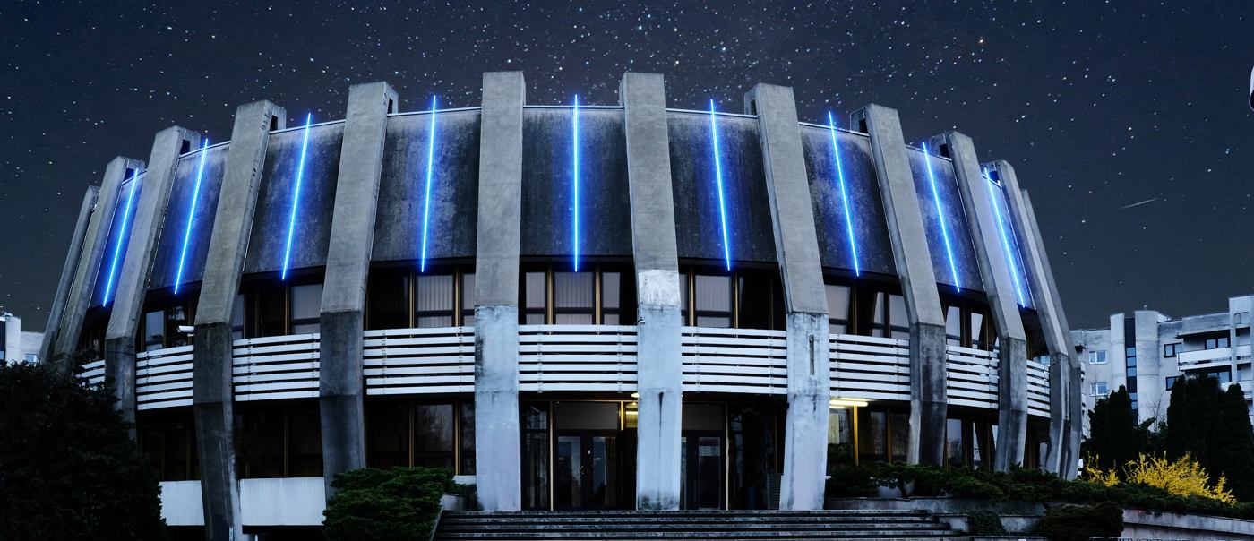 A biologist considering an apple